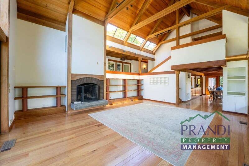 377 Summit Ave - Photo 6 of 47