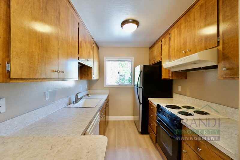 615 B St #3 - Photo 7 of 13