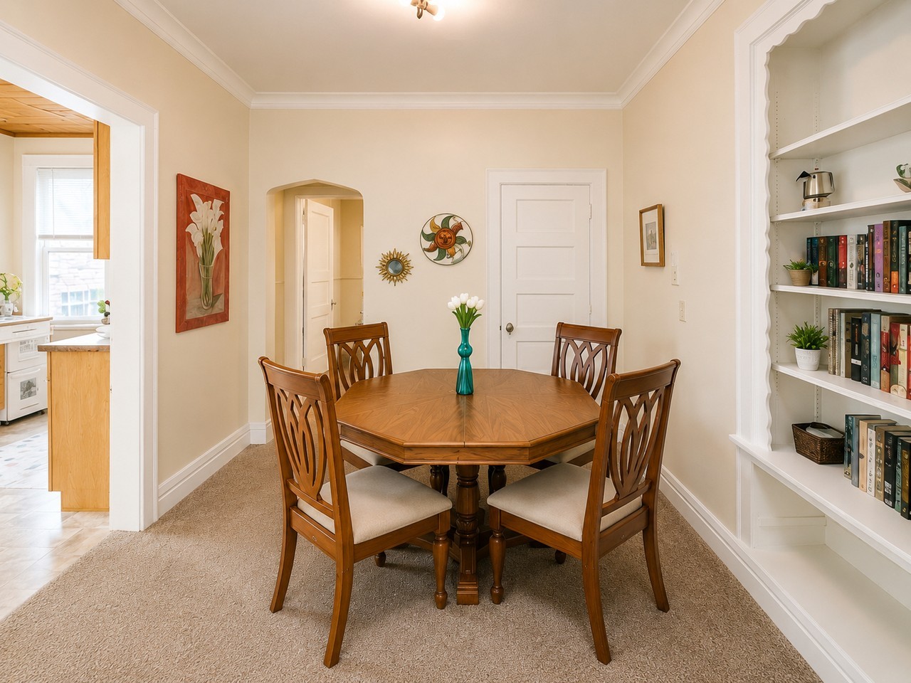316 E 2nd Street - Photo 2 of 5