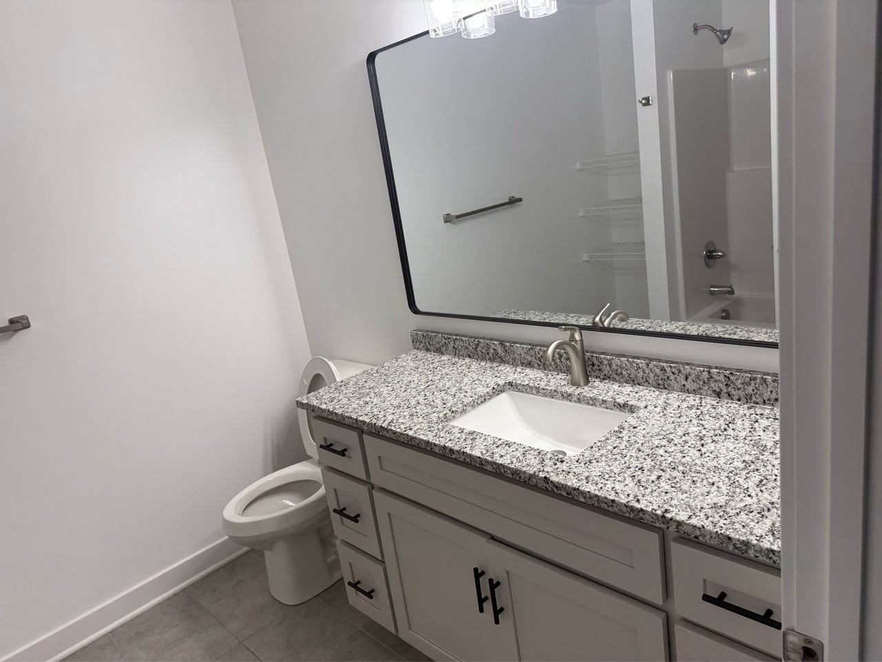 703 East Mount Vernon Street - Photo 3 of 10