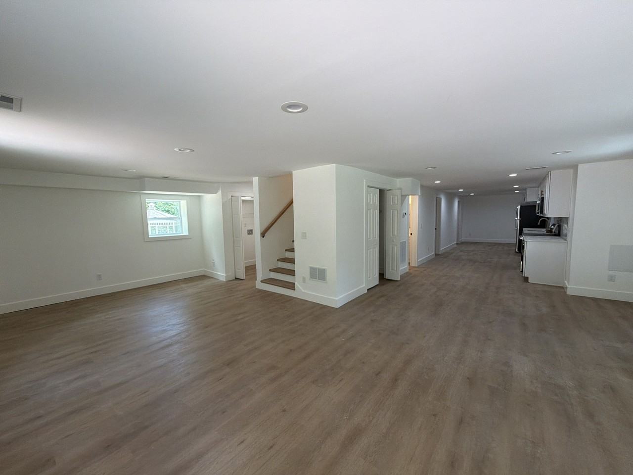 7063 Pleasant Drive - Photo 5 of 10
