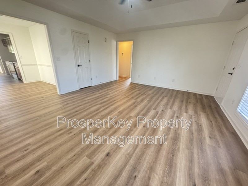 2208 Summerwind Dr - Photo 3 of 17