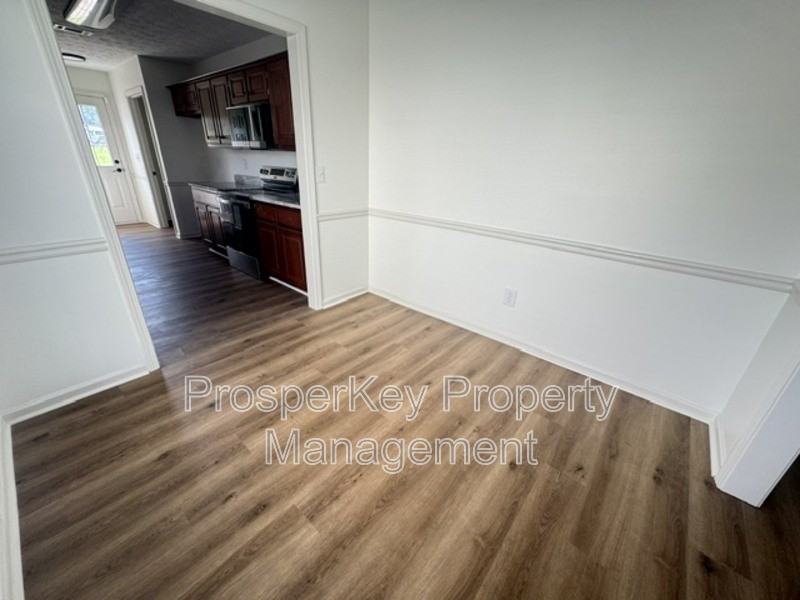 2208 Summerwind Dr - Photo 4 of 17