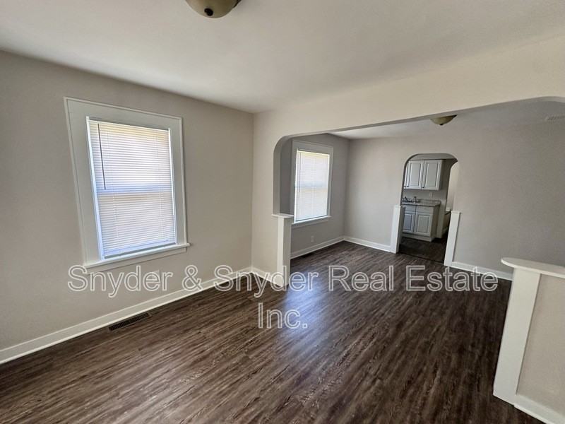 89 2nd Ave - Photo 2 of 5