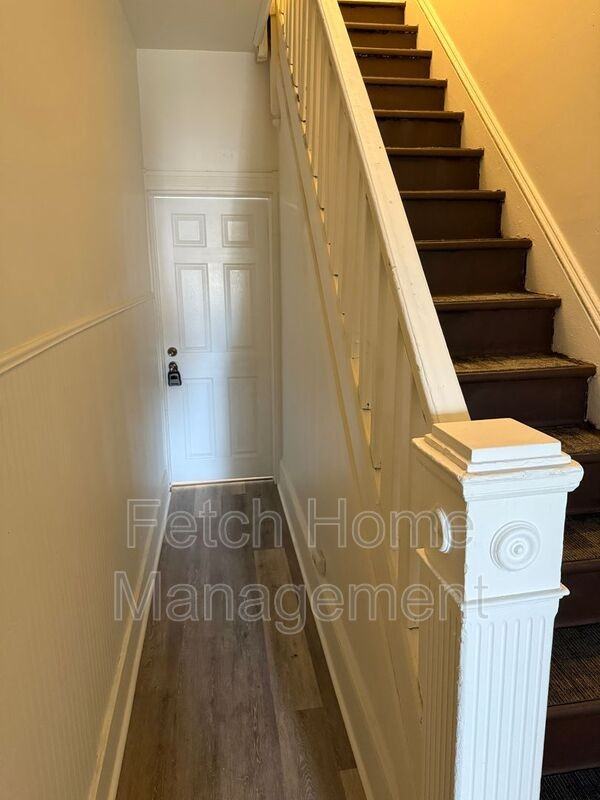 552 Pershing Ave #1 - Photo 3 of 22