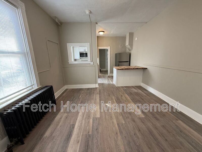 552 Pershing Ave #1 - Photo 7 of 22