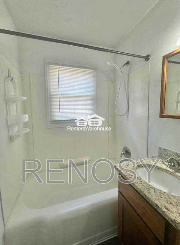510 N 6th Ave E #2 - Photo 7 of 16