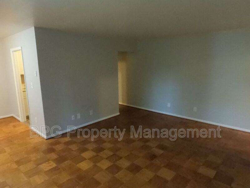 394 Jackson St #106 - Photo 5 of 14