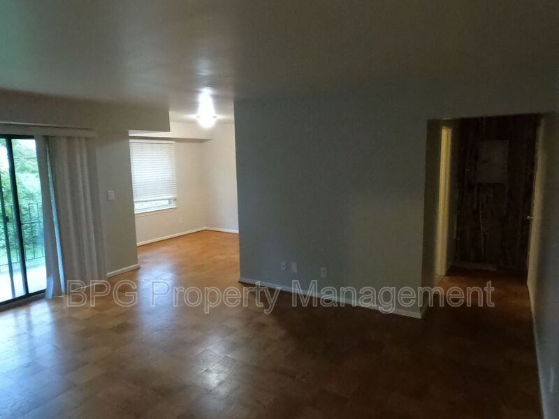 394 Jackson St #106 - Photo 6 of 14