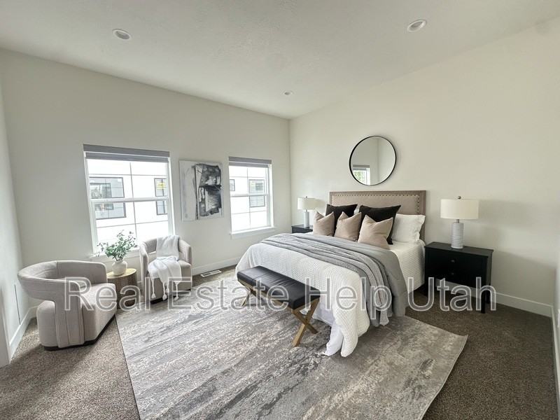 7846 S Holden St #1B - Photo 4 of 9