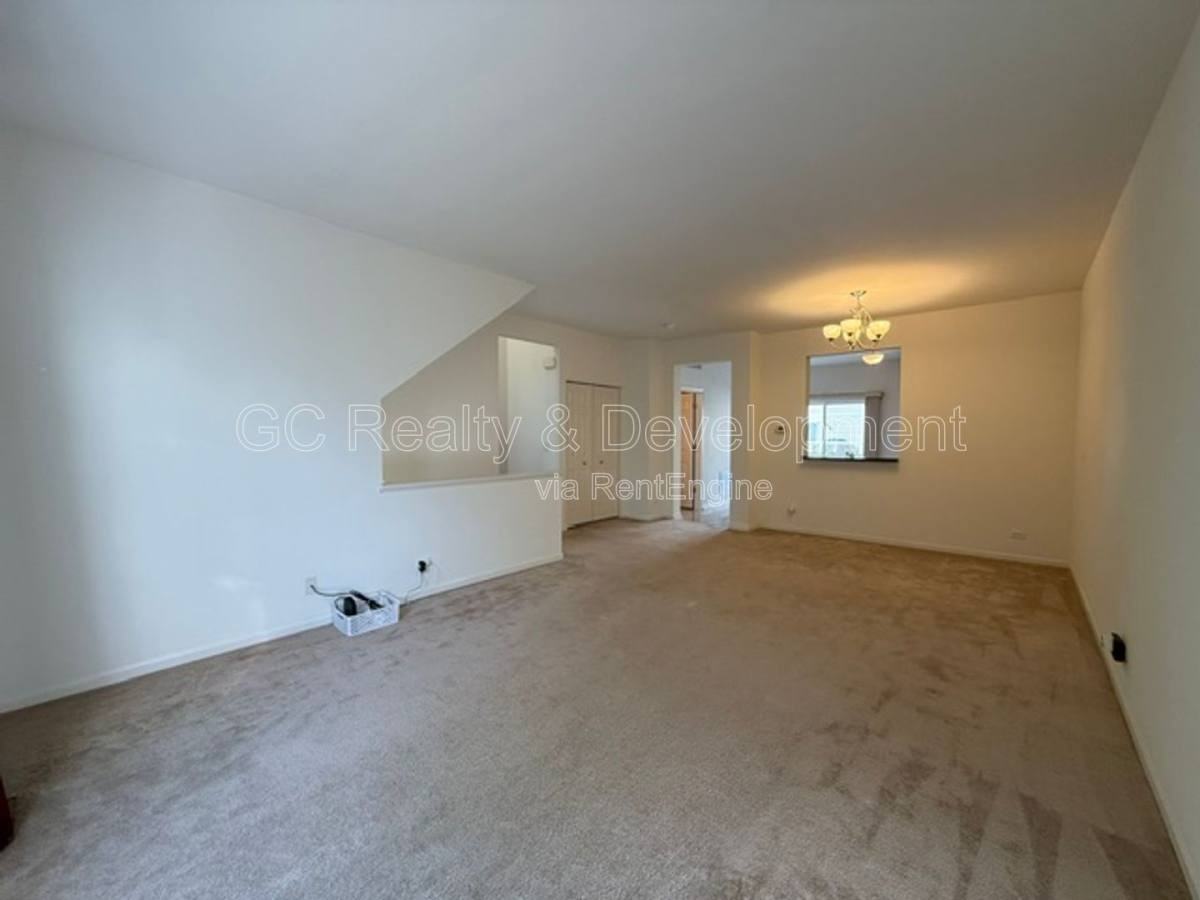 3398 Cameron Dr - Photo 3 of 10