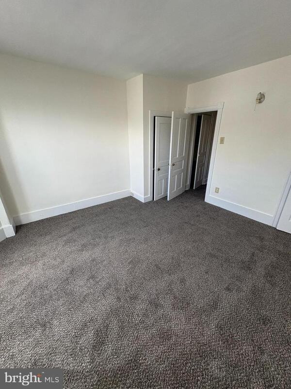 604 Hunter St - Photo 7 of 9