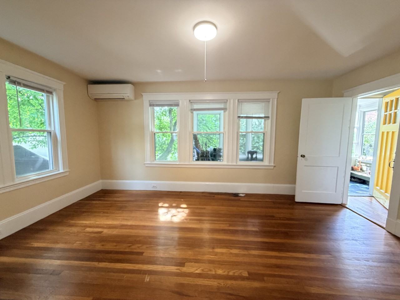 62 Brattle St #1 - Photo 2 of 12