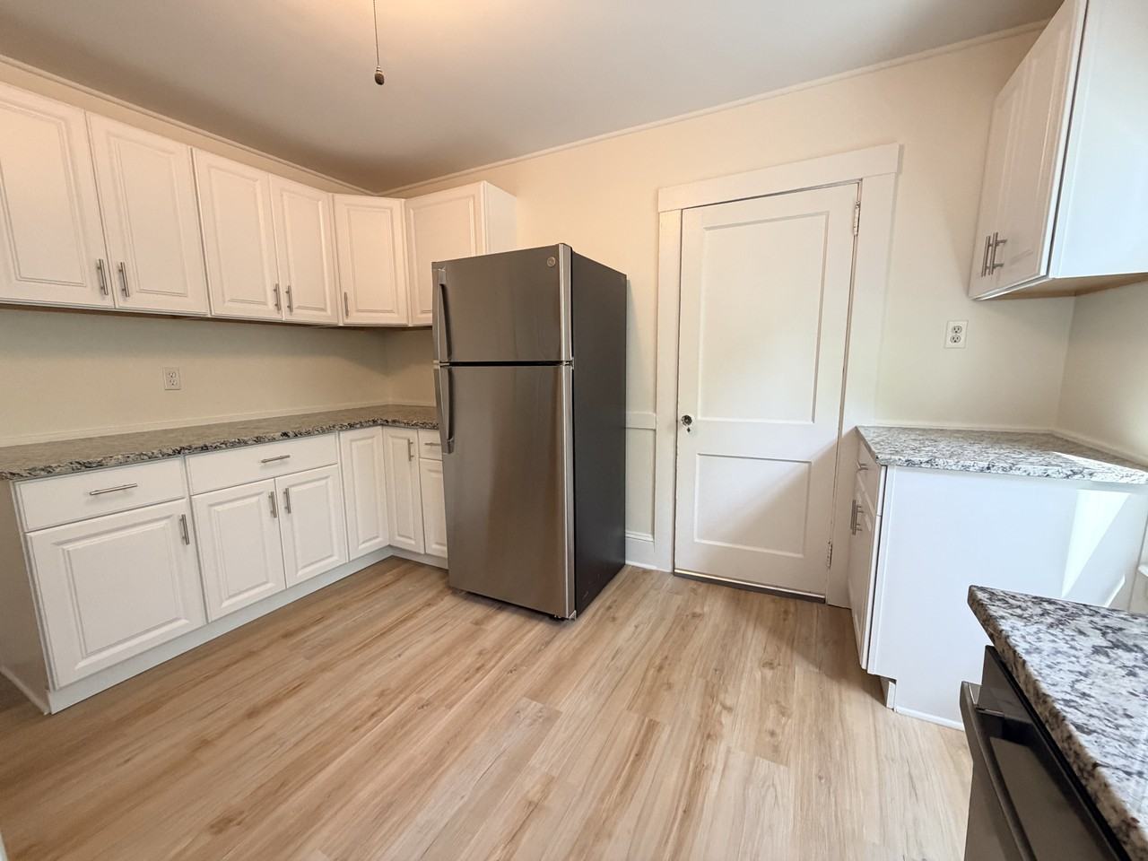 62 Brattle St #1 - Photo 5 of 12