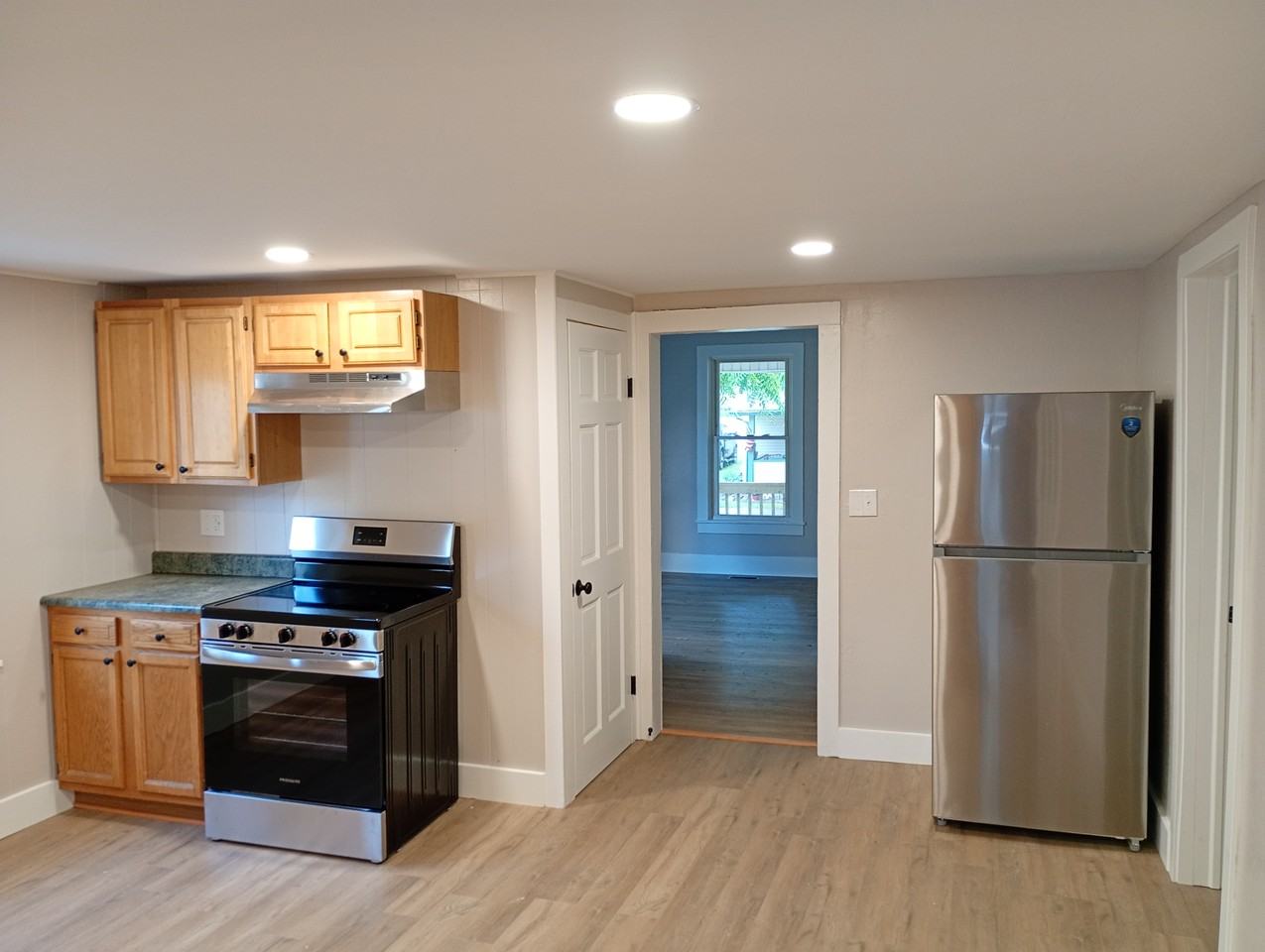 534 N Grant St - Photo 7 of 22