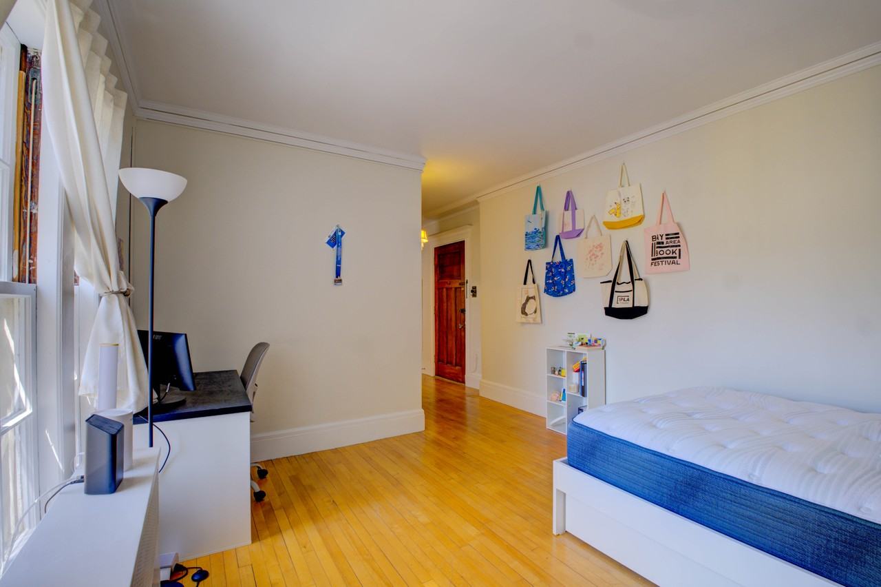 1572 Massachusetts Ave #41 - Photo 6 of 8