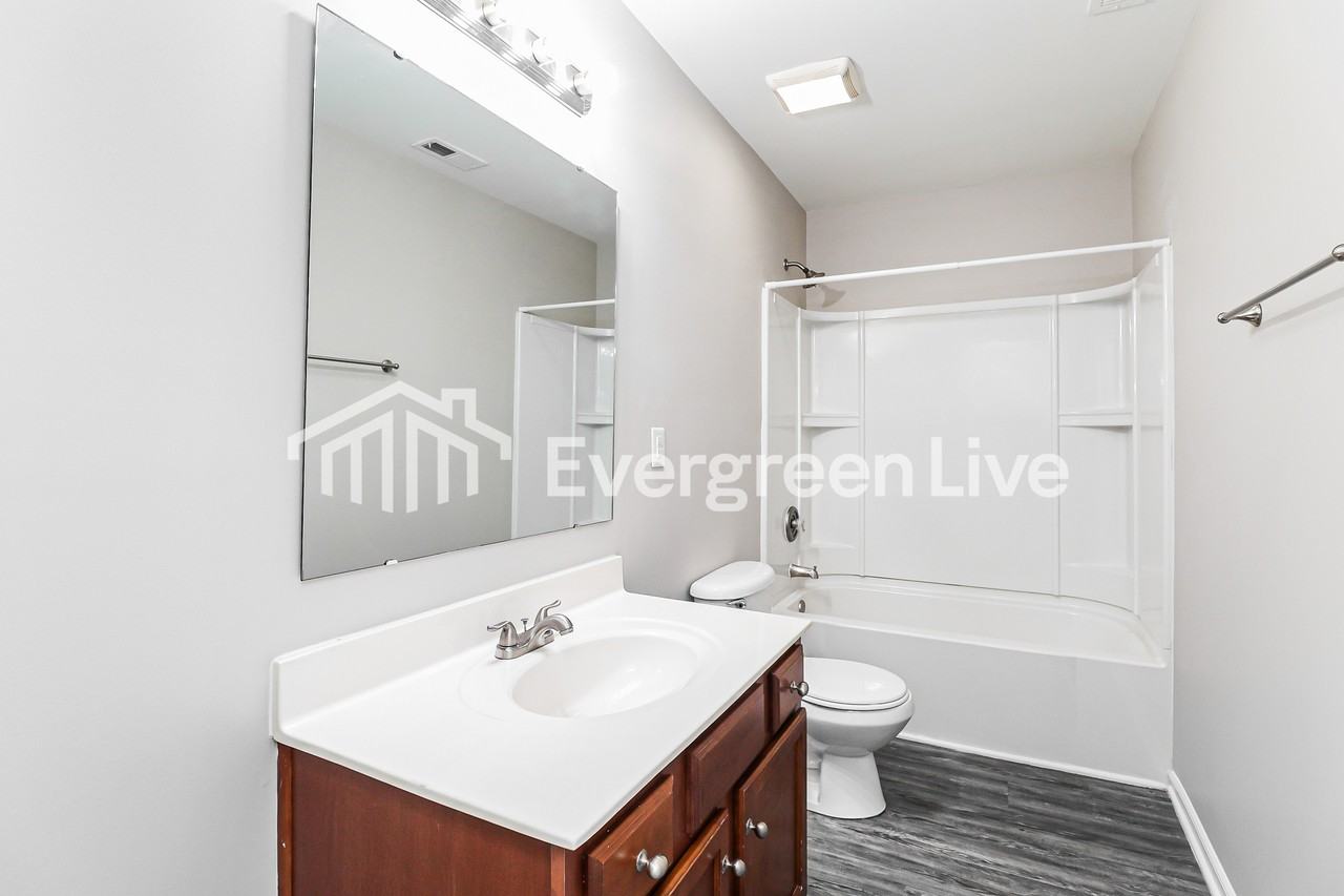 1041 Joselynn Dr - Photo 6 of 10
