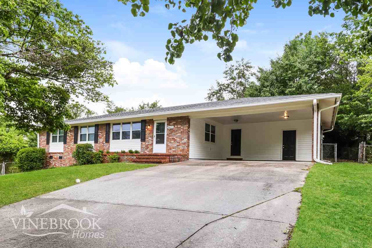 3621 Lexington Dr - Photo 2 of 15