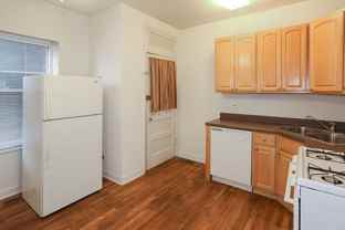 3521 N Broadway St - Photo 1 of 1