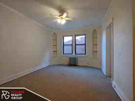4829 N Damen Ave - Photo 1 of 1