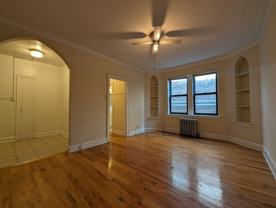 4829 N Damen Ave - Photo 1 of 1