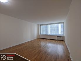 4600 N Clarendon Ave - Photo 1 of 1