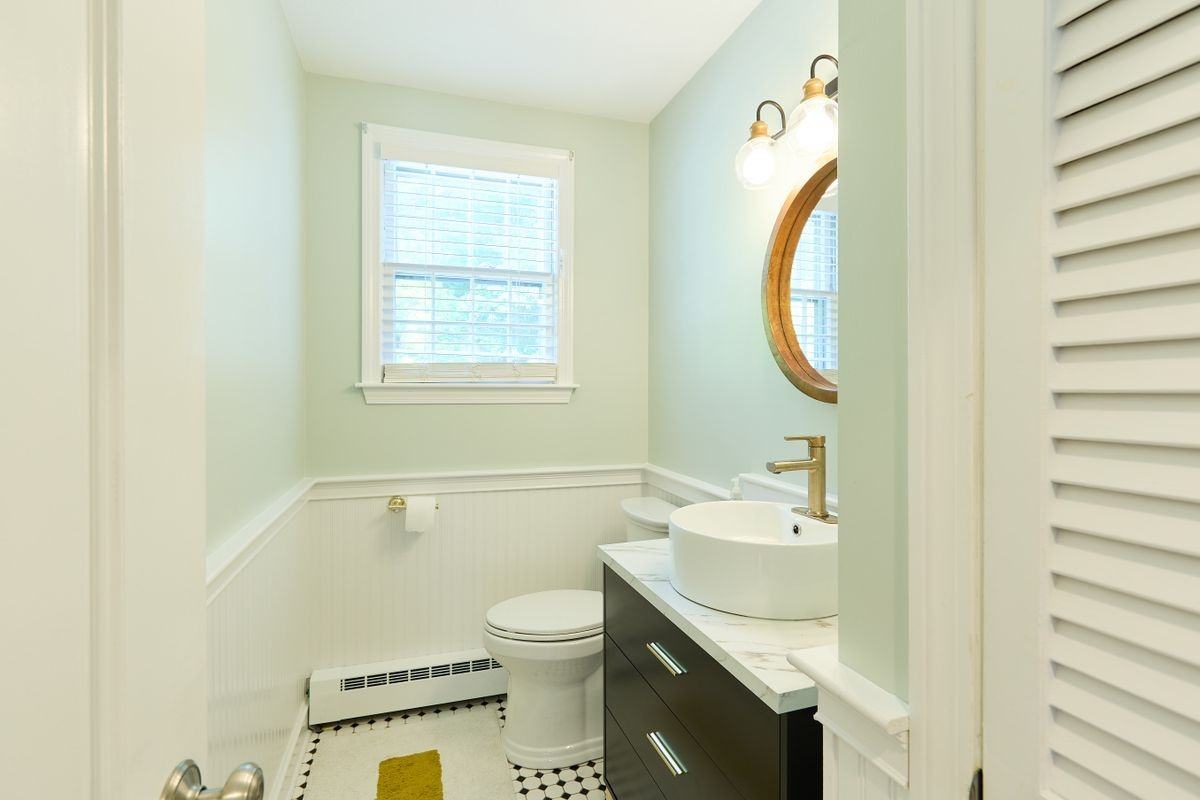 137 Peterson Path - Photo 4 of 44