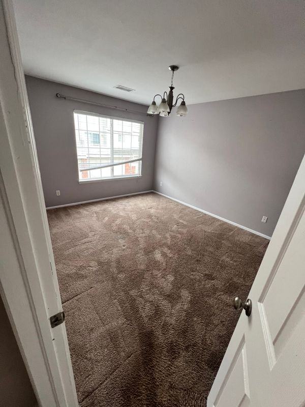1371 S Cathay Ct - Photo 4 of 4