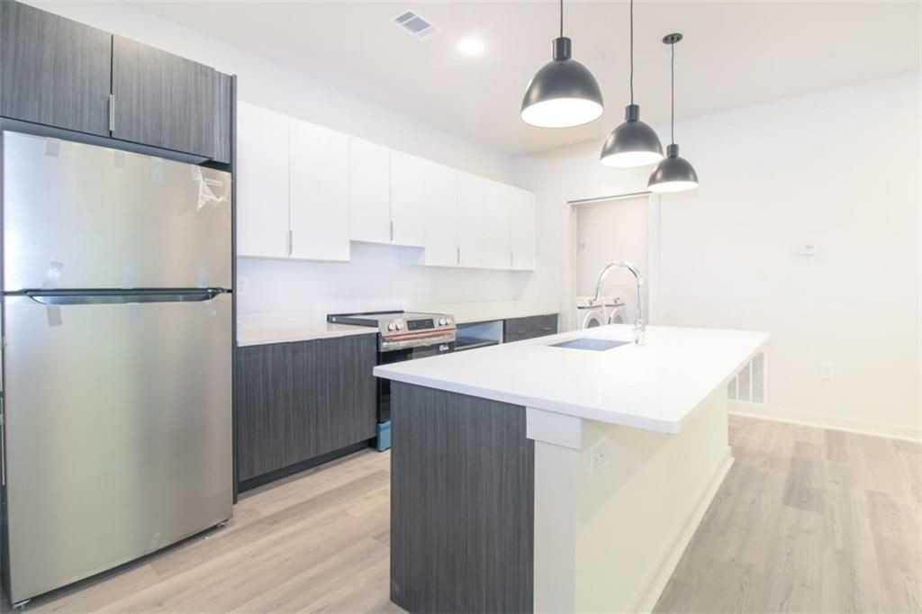 260 Martha Dr - Photo 4 of 11