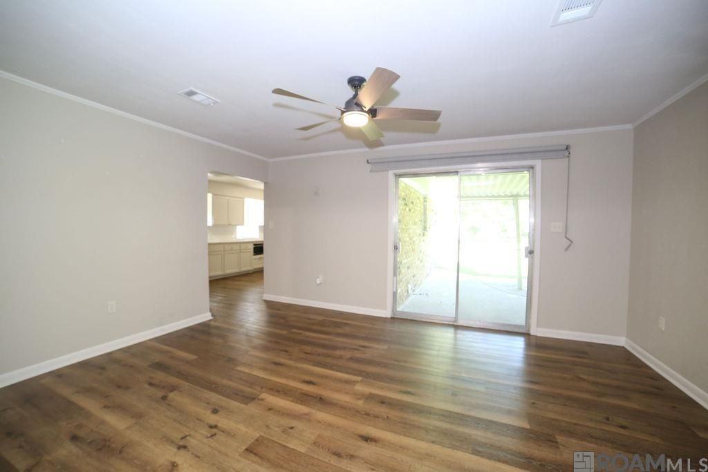 4821 Newell St - Photo 2 of 14