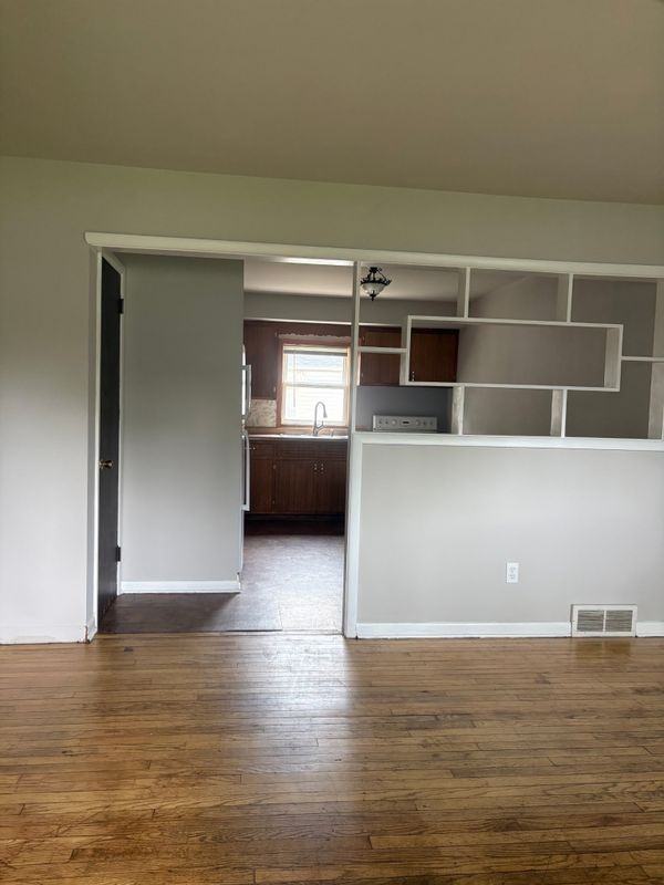 813 Fairmont Ave - Photo 2 of 9