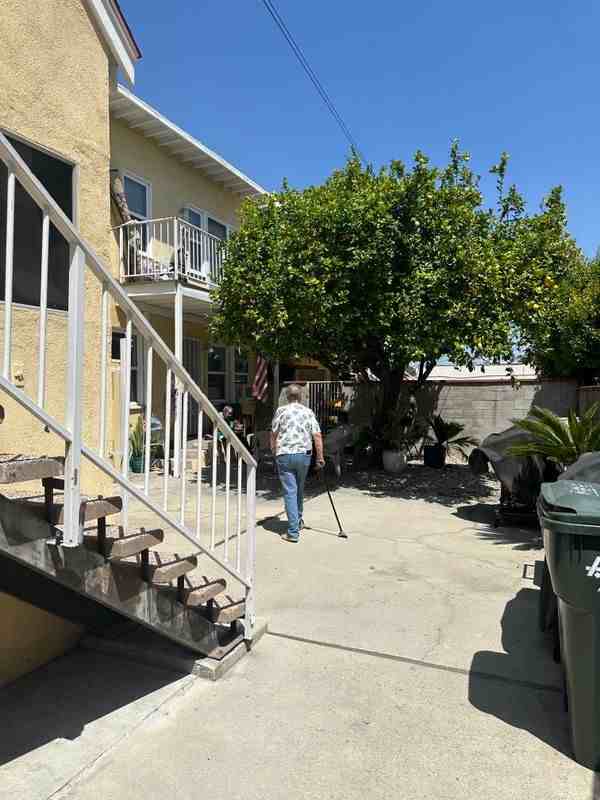 314 S Pine St ##1/2 - Photo 5 of 6
