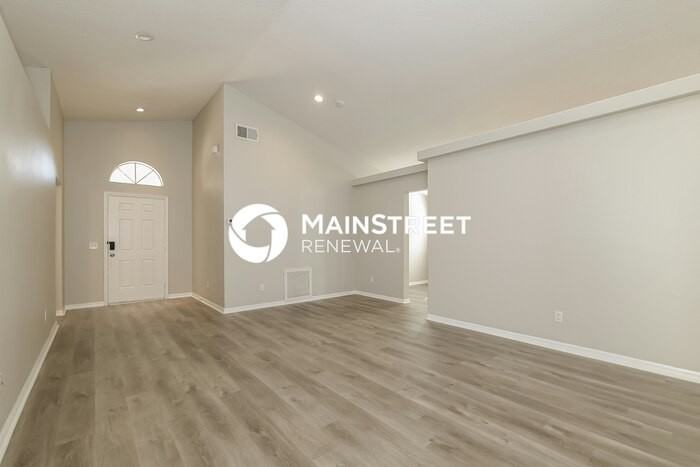 3082 Mandolin Dr - Photo 4 of 18