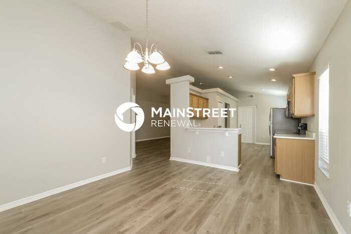 3082 Mandolin Dr - Photo 6 of 18