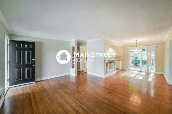 4010 S Drumm Ave - Photo 3 of 17