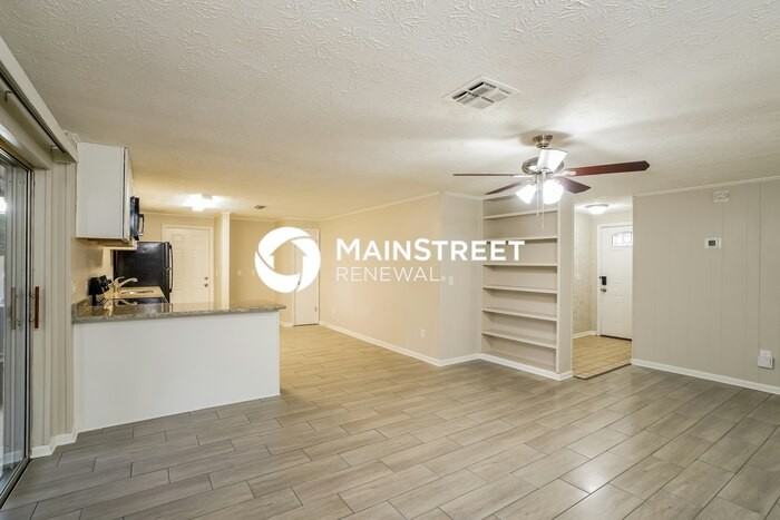960 Dostie Cir - Photo 5 of 16
