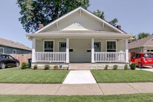 featured image of 2435 E 7th St