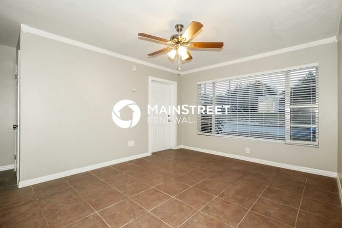 5309 Grove Hill Rd - Photo 4 of 16