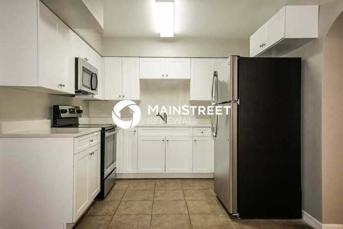 5309 Grove Hill Rd - Photo 5 of 16