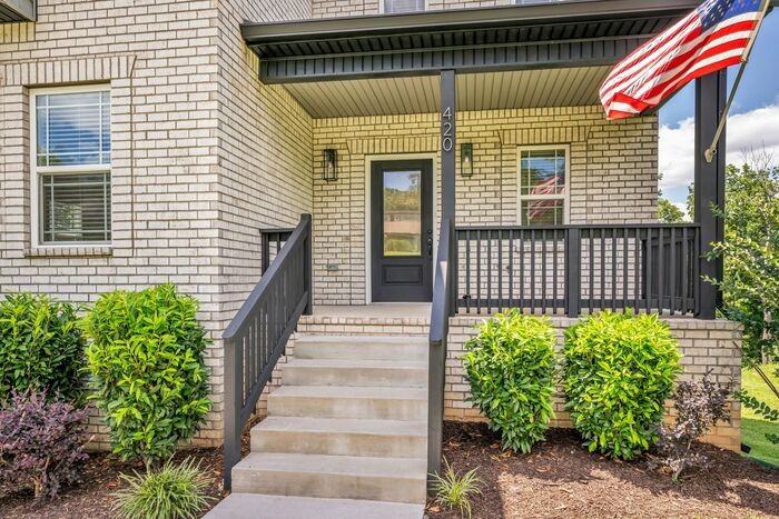 420 Stonemeadow Rd - Photo 6 of 50