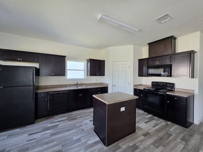 6322 Red Oak Dr - Photo 6 of 14