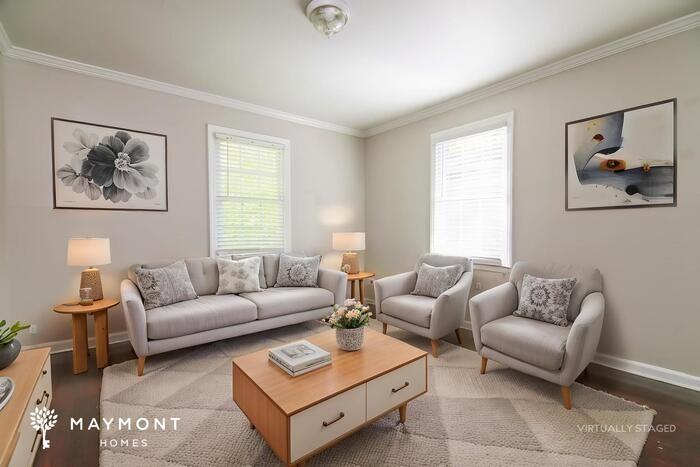 2139 Charles St - Photo 6 of 15