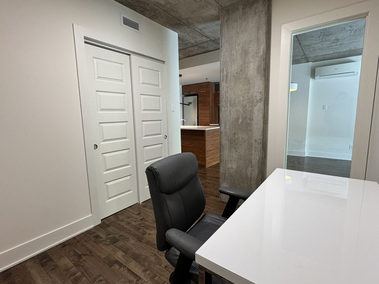 225 Rue de la Montagne - Photo 4 of 16