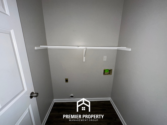 6600 Elkgate - Photo 7 of 19