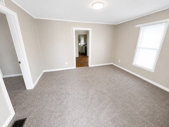 307 Alsobrook St - Photo 4 of 8