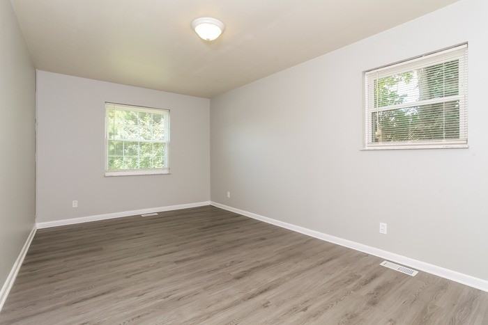 70 Edgecombe Dr - Photo 7 of 12