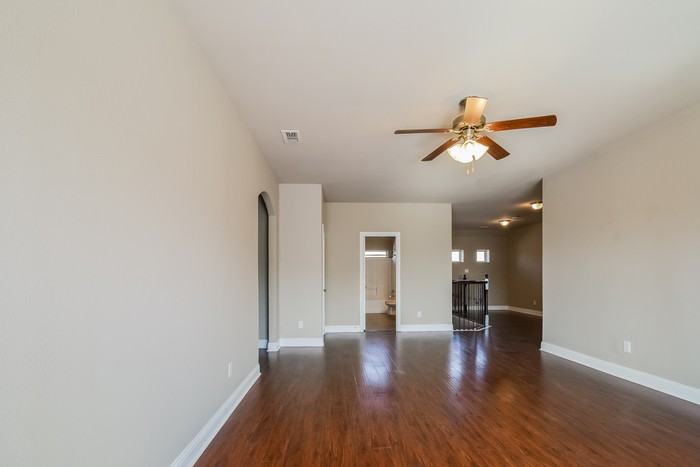 604 Kinghaven Dr - Photo 7 of 20