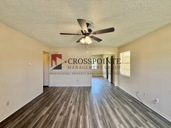 12440 Cimmarron Dr #208 - Photo 5 of 16