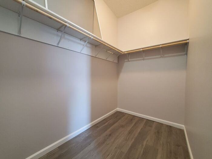 458 N 9th St #3 - Photo 5 of 7