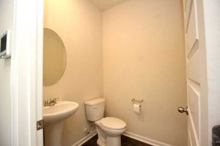 2264 Pelham Pass - Photo 5 of 38